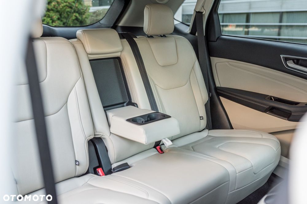 Ford Edge 2.0 EcoBlue Bi-Turbo 4x4 Titanium - 22