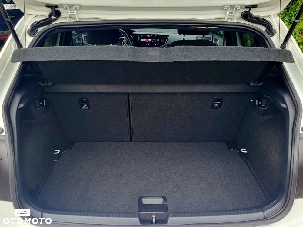 Volkswagen Polo - 19