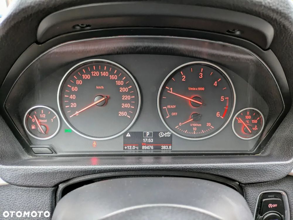 BMW Seria 3 318d - 30