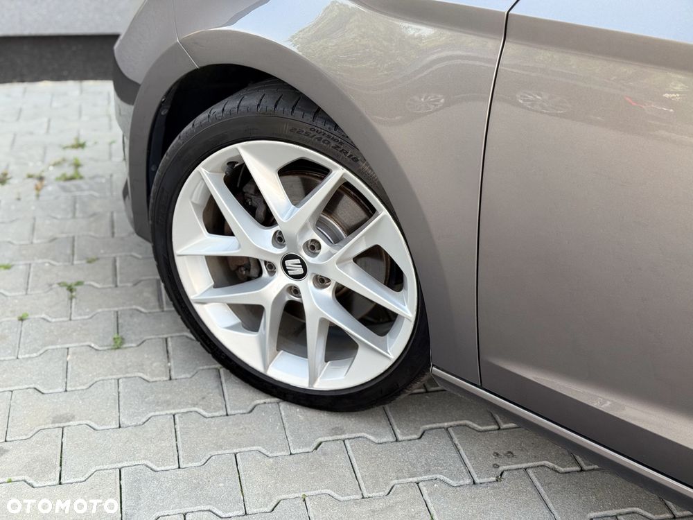 Seat Leon Sportstourer 1.8 TSI Start&Stop DSG FR - 13