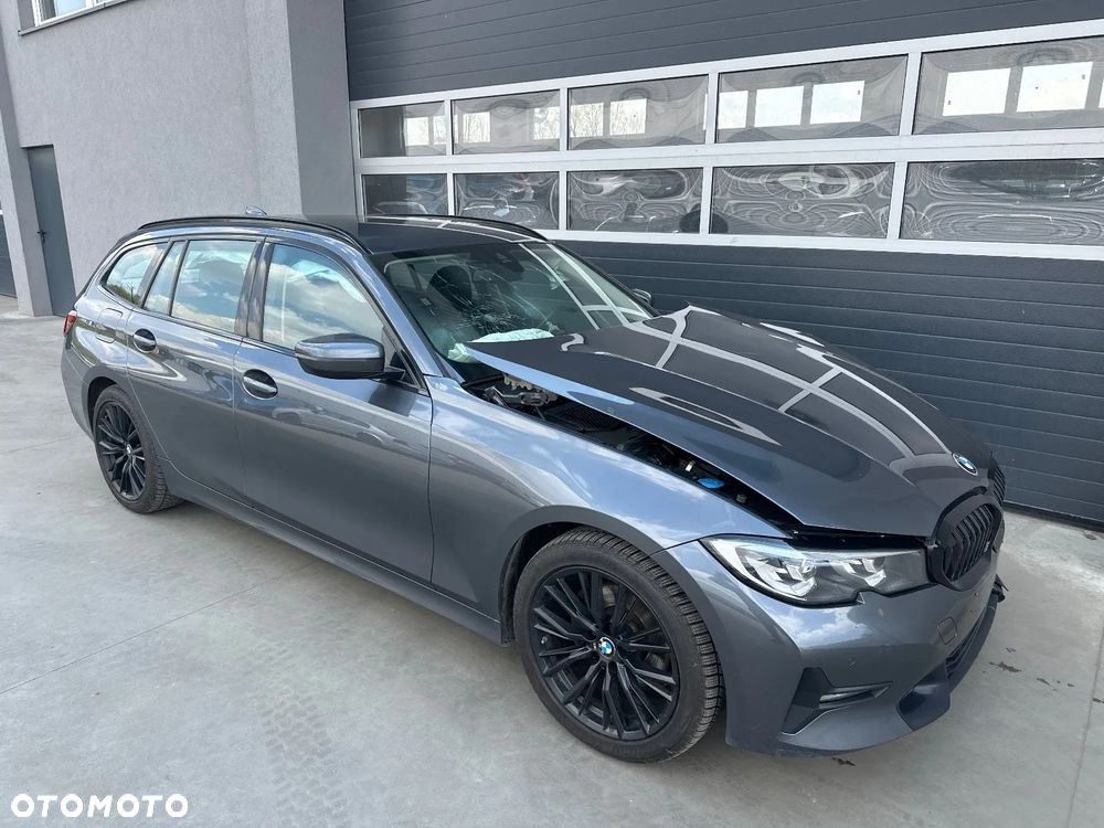 BMW Seria 3 320d Sport Line - 5