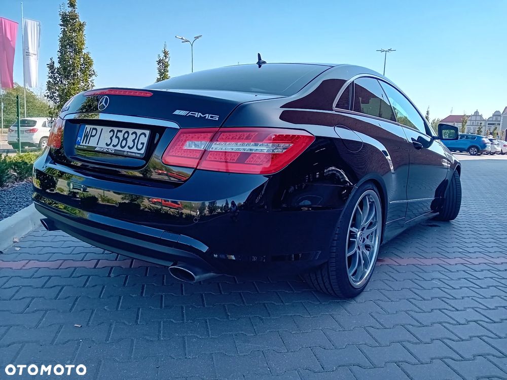 Mercedes-Benz Klasa E 350 CGI Coupe BlueEFFICIENCY 7G-TRONIC Elegance - 11