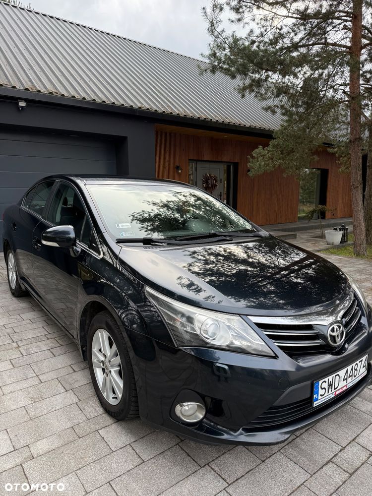 Toyota Avensis 1.8 Sol - 10