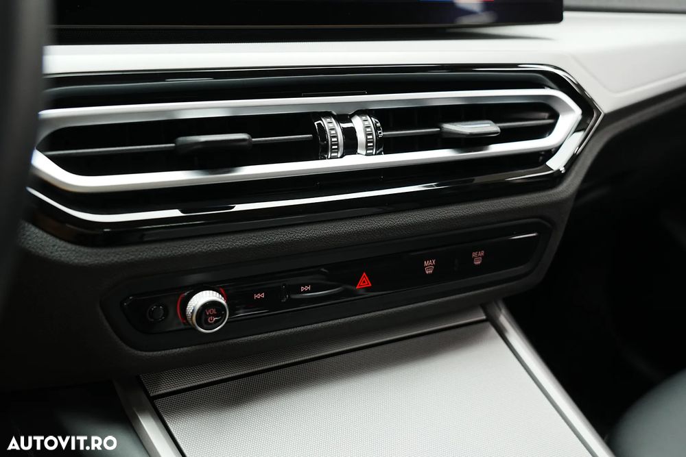 BMW Seria 3 320e Aut. Sport Line - 38