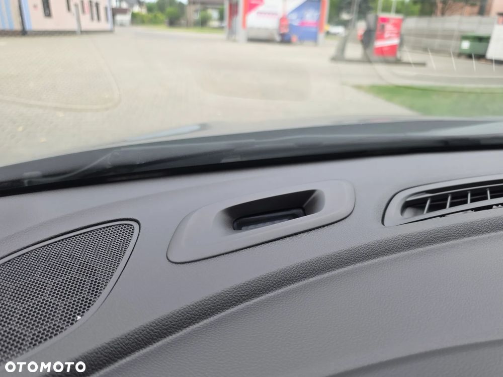 Opel Astra 1.4 Turbo Start/Stop Business - 25