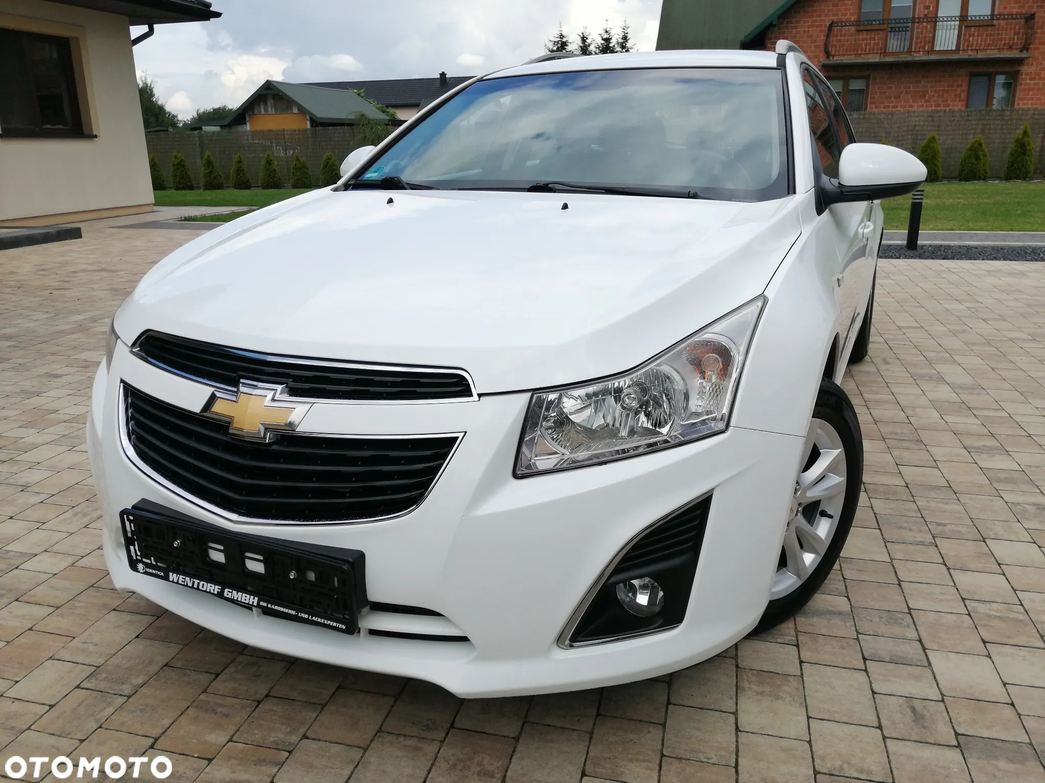 Chevrolet Cruze Station Wagon 1.6 LS - 2