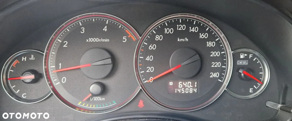 Subaru Legacy Kombi 2.0D Sport - 18