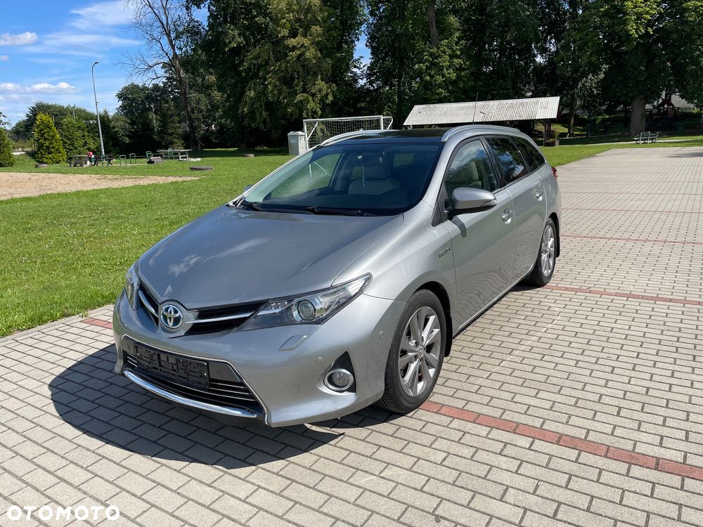 Toyota Auris - 1
