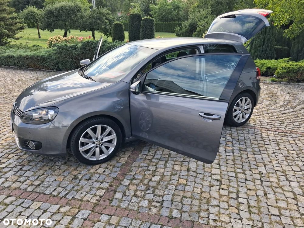 Volkswagen Golf 2.0 TDI DPF Highline - 30