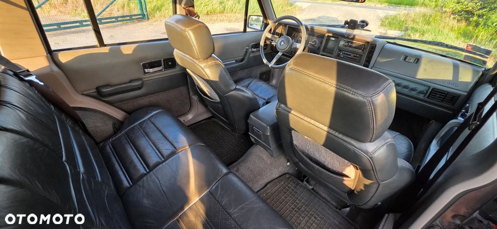Jeep Cherokee 4.0 Limited - 11