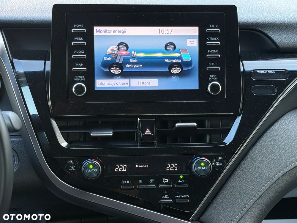 Toyota Camry 2.5 Hybrid Comfort CVT - 8