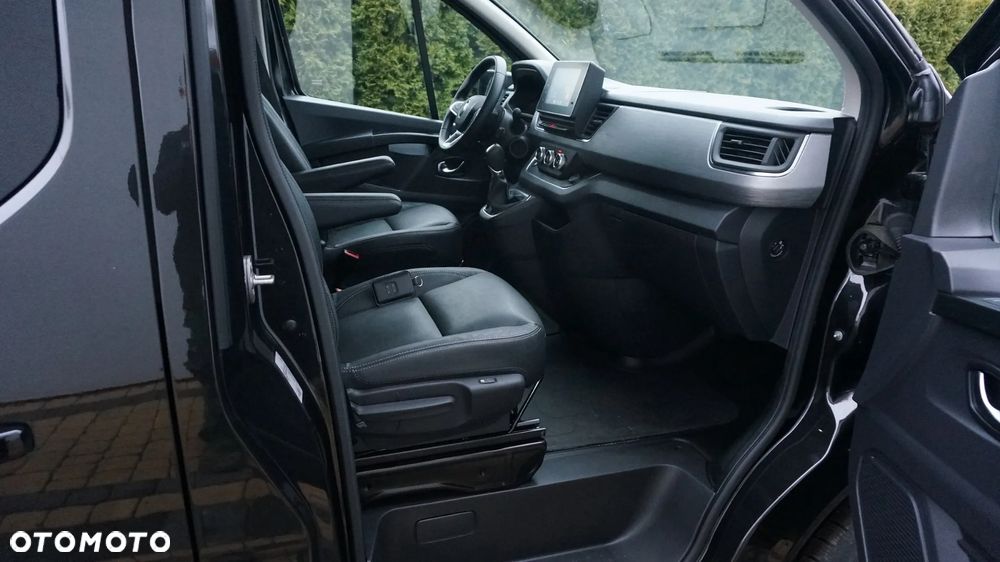 Renault Trafic Grand 2.0 dCi EDC - 23