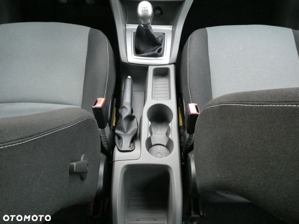 Ford Focus 2.0 16V Style+ - 19