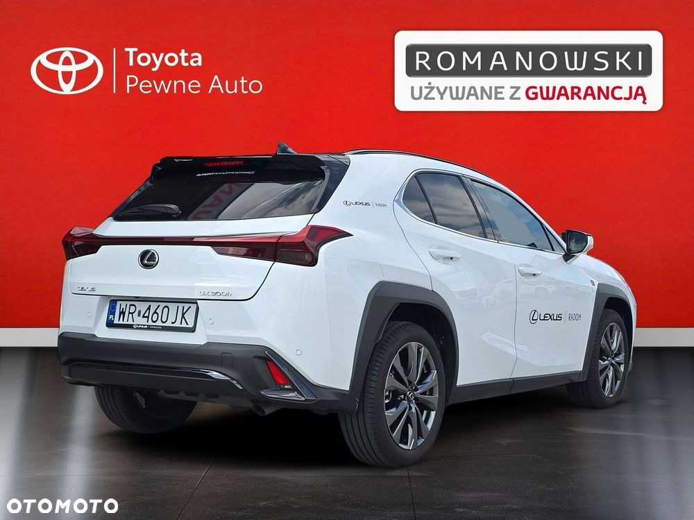 Lexus UX 300h F Sport Design - 6