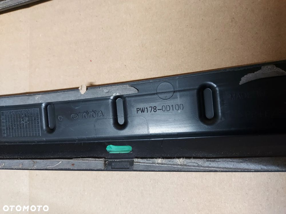 Toyota Yaris IV 20- Listwa Zderzaka Tył Oryginał - 3