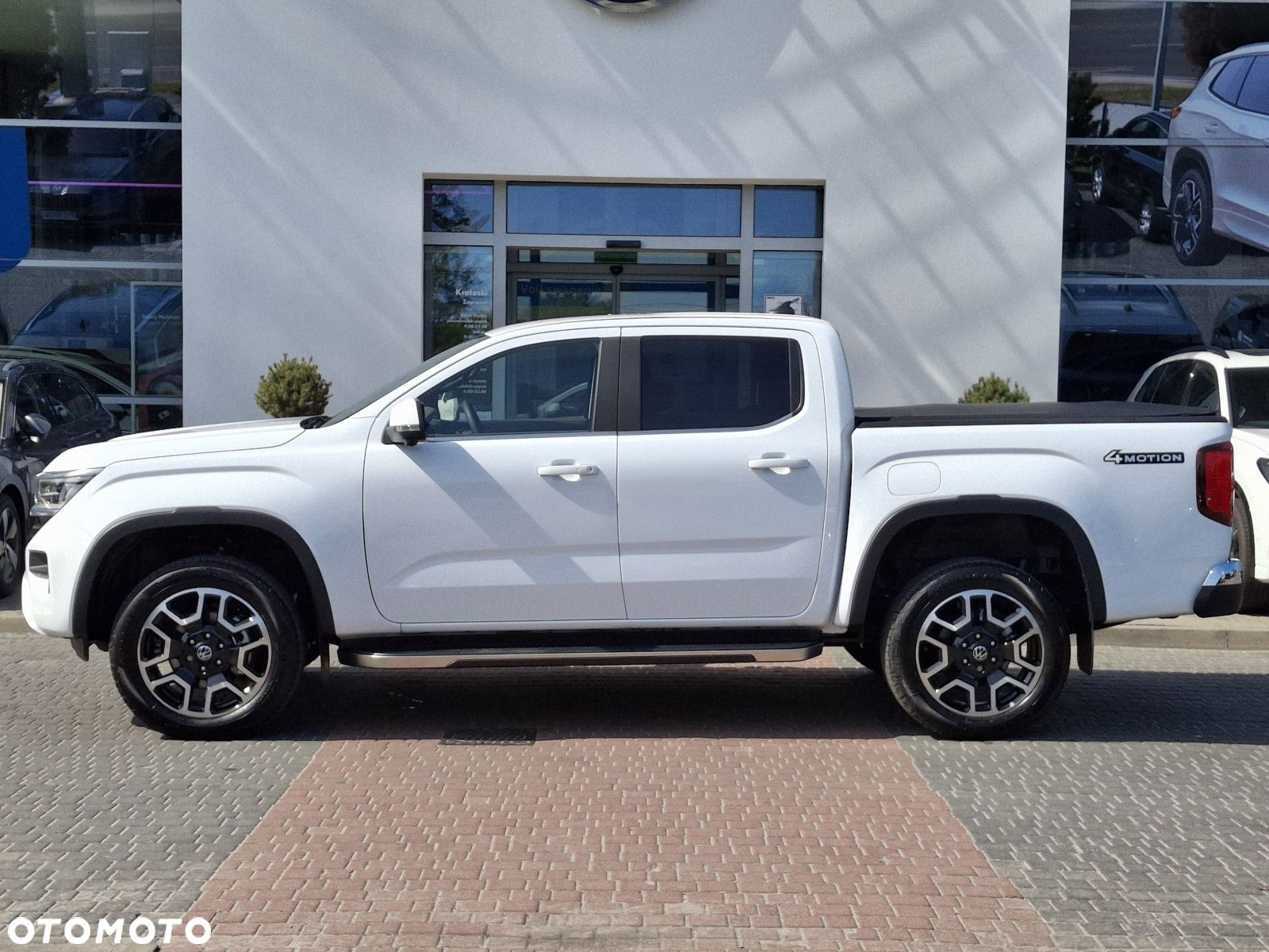 Volkswagen Amarok - 12