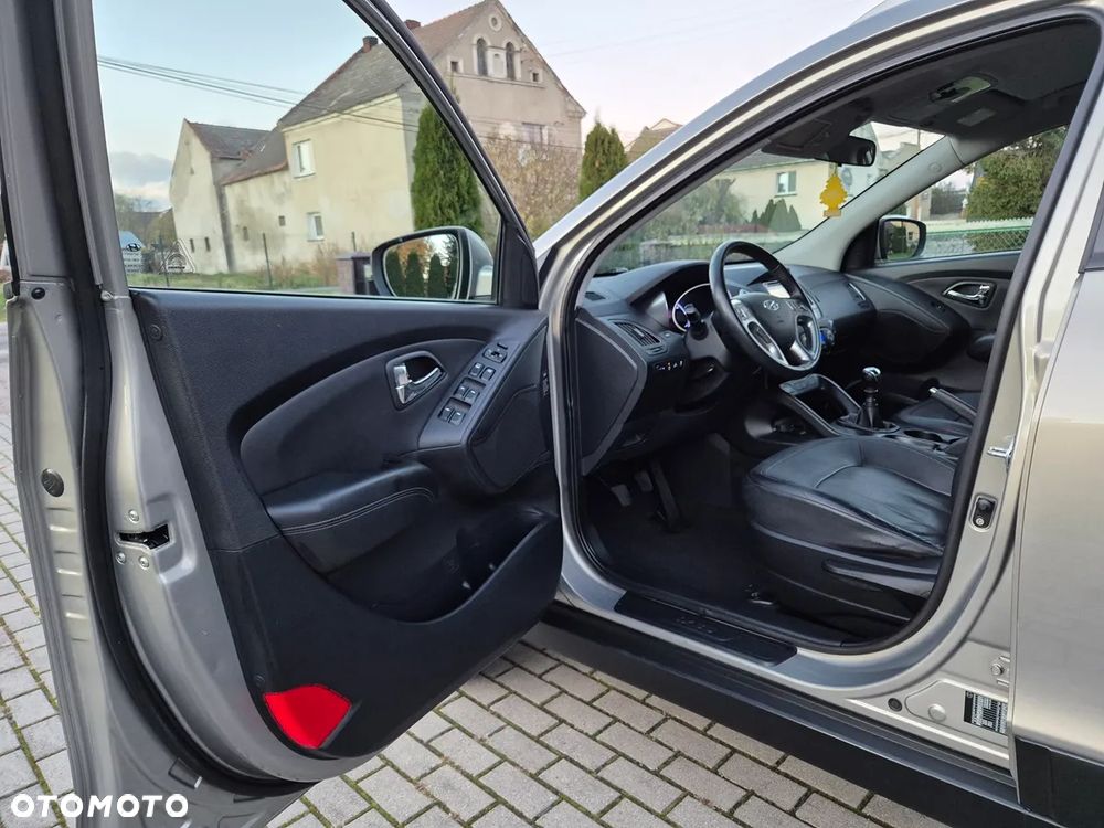 Hyundai ix35 1.7 CRDi 2WD blue Style - 13