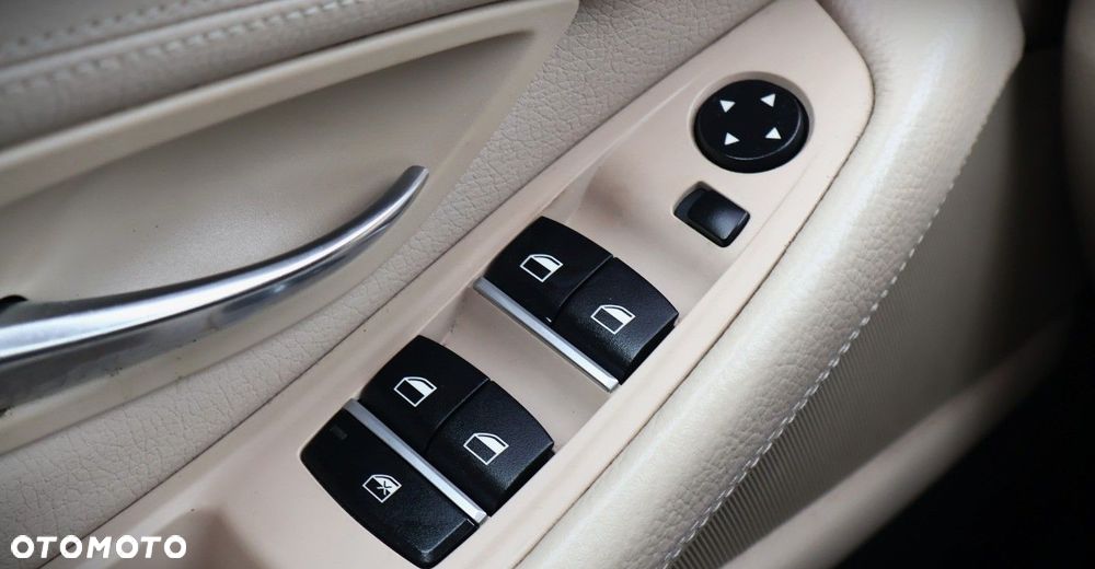 BMW Seria 5 - 28