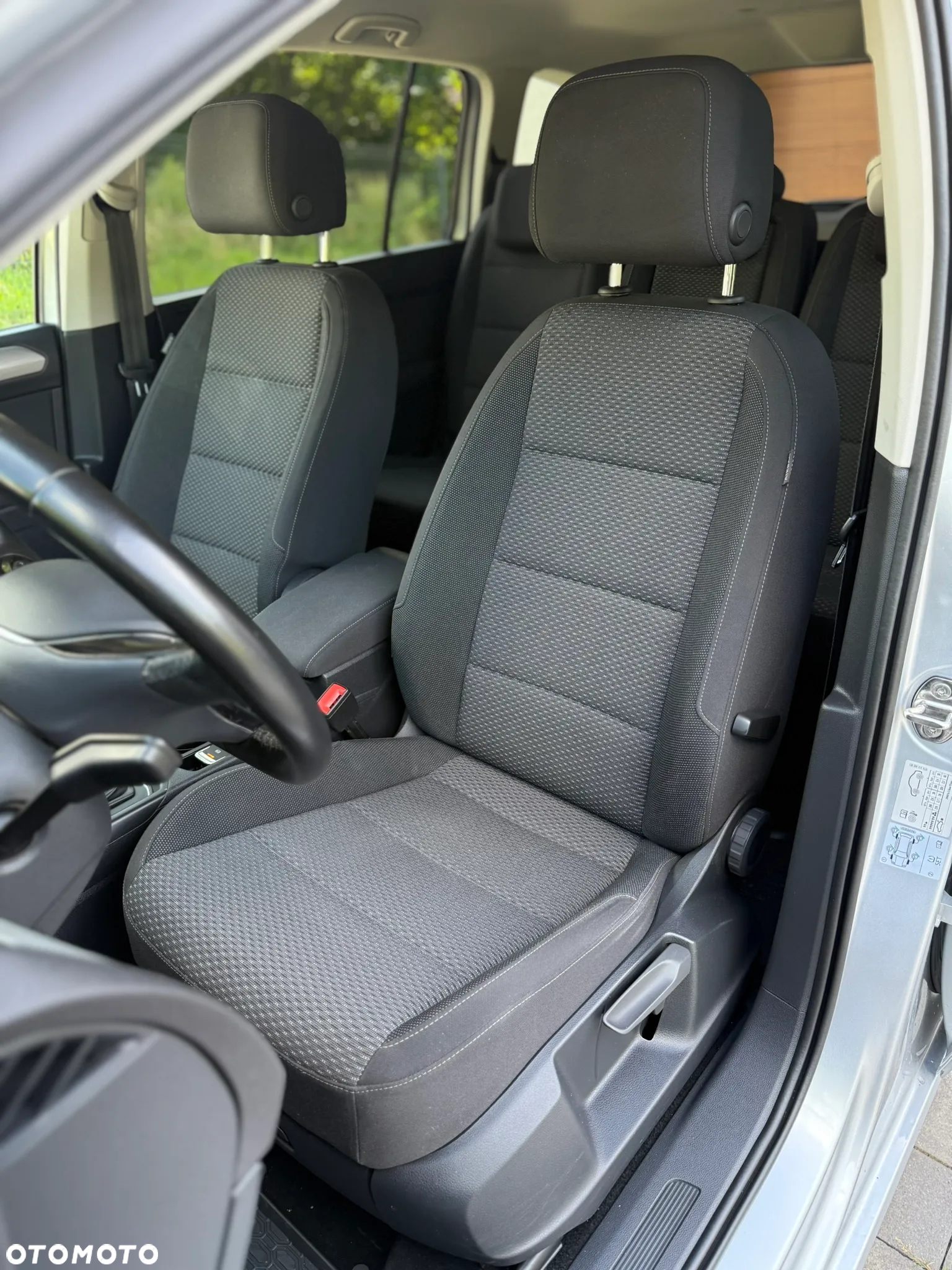 Volkswagen Touran 2.0 TDI BMT SCR Comfortline Plus - 13