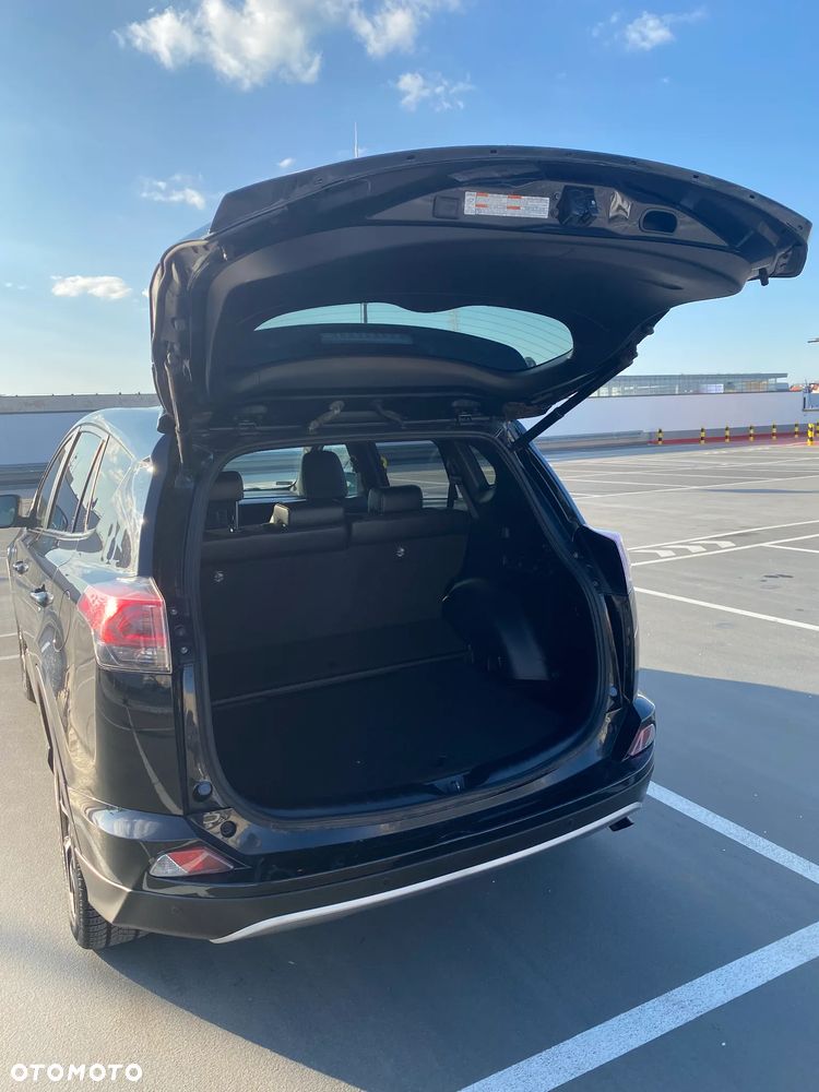 Toyota RAV4 Hybrid Prestige 4x4 - 11