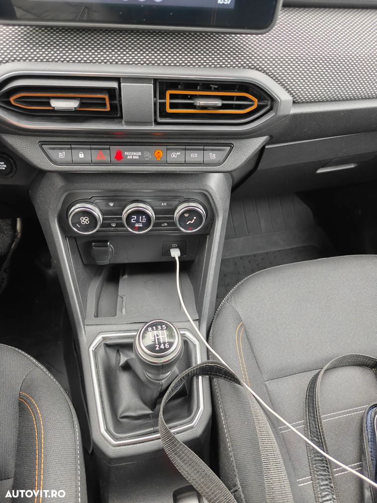 Dacia Sandero Stepway TCe 90 MT6 Extreme - 7