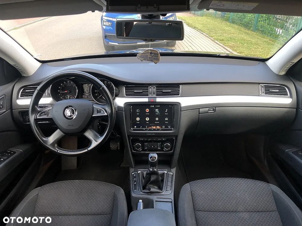 Skoda Superb 2.0 TDI 4x4 Elegance - 12