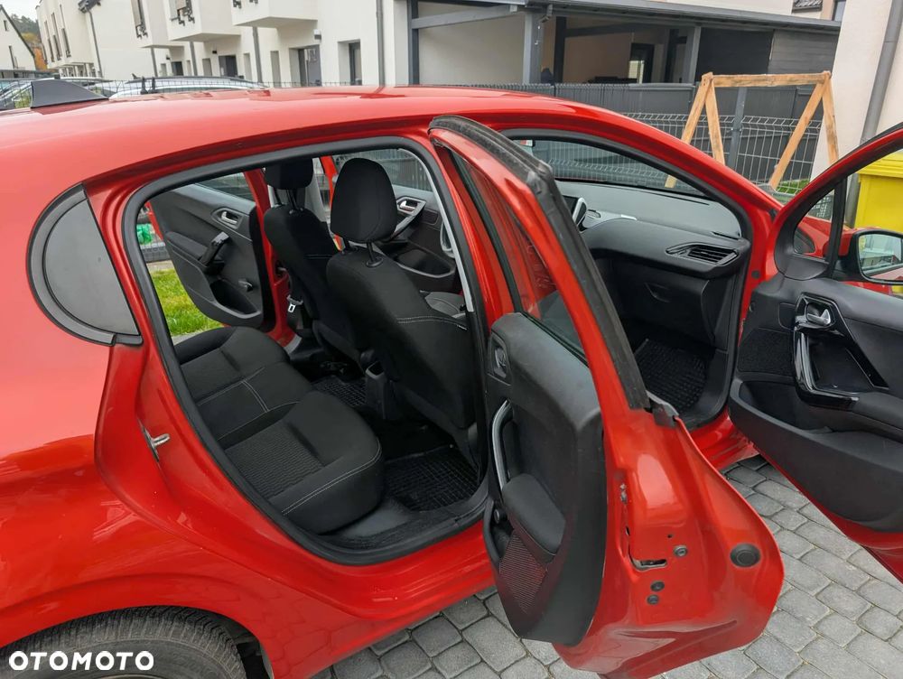 Peugeot 208 1.2 PureTech Active - 20