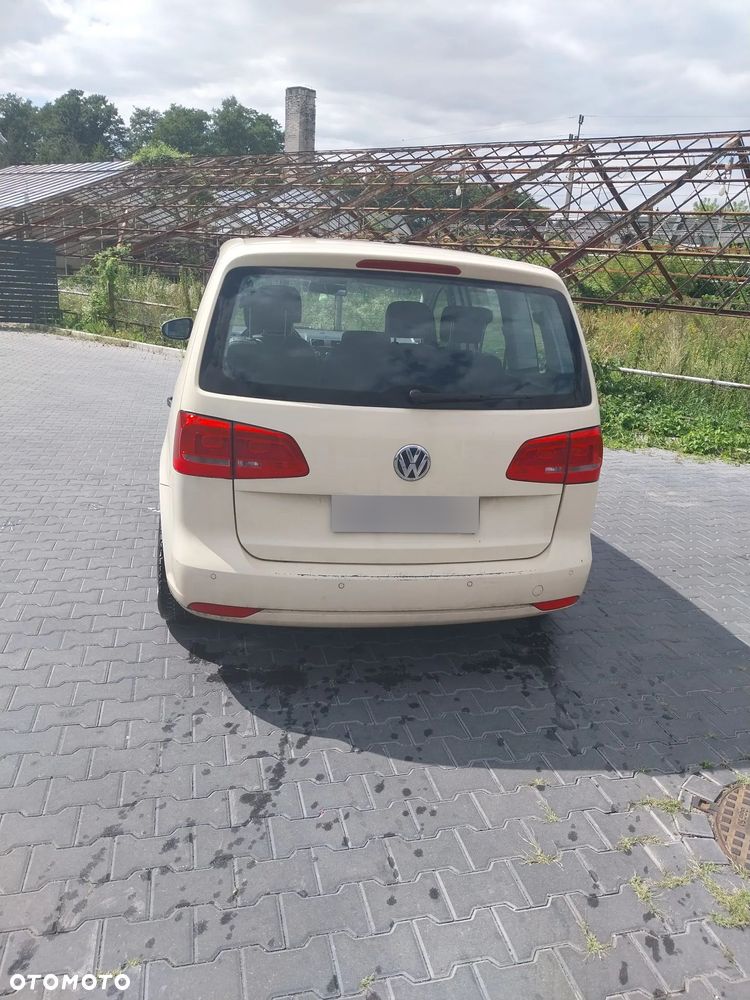 Volkswagen Touran - 1