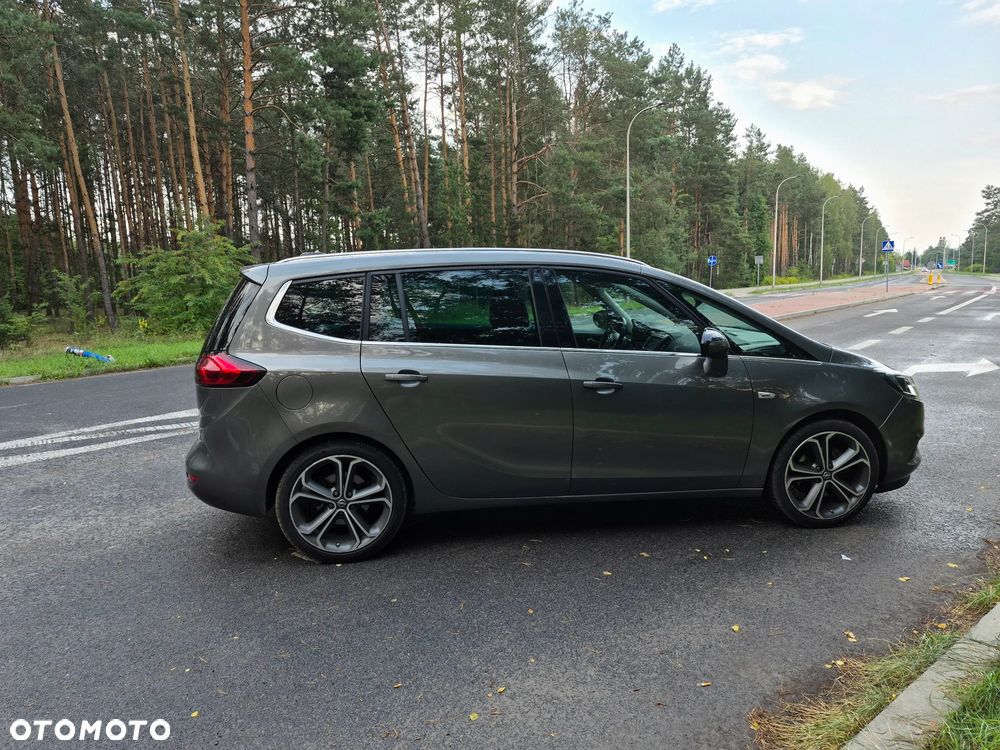 Opel Zafira 1.6 CDTI Cosmo - 10