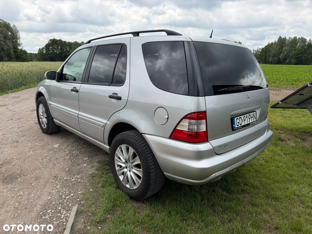 Mercedes-Benz ML - 4