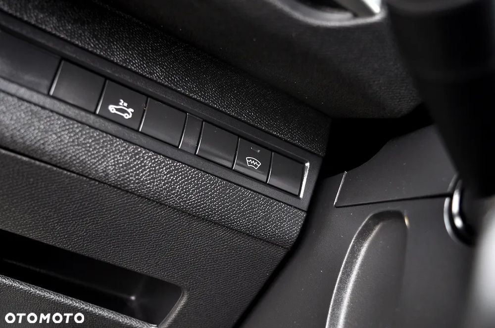 Peugeot 5008 BlueHDI 180 EAT8 GT Pack - 34