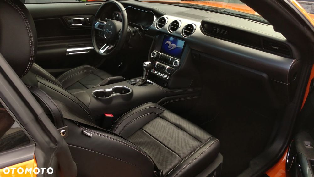 Ford Mustang - 14