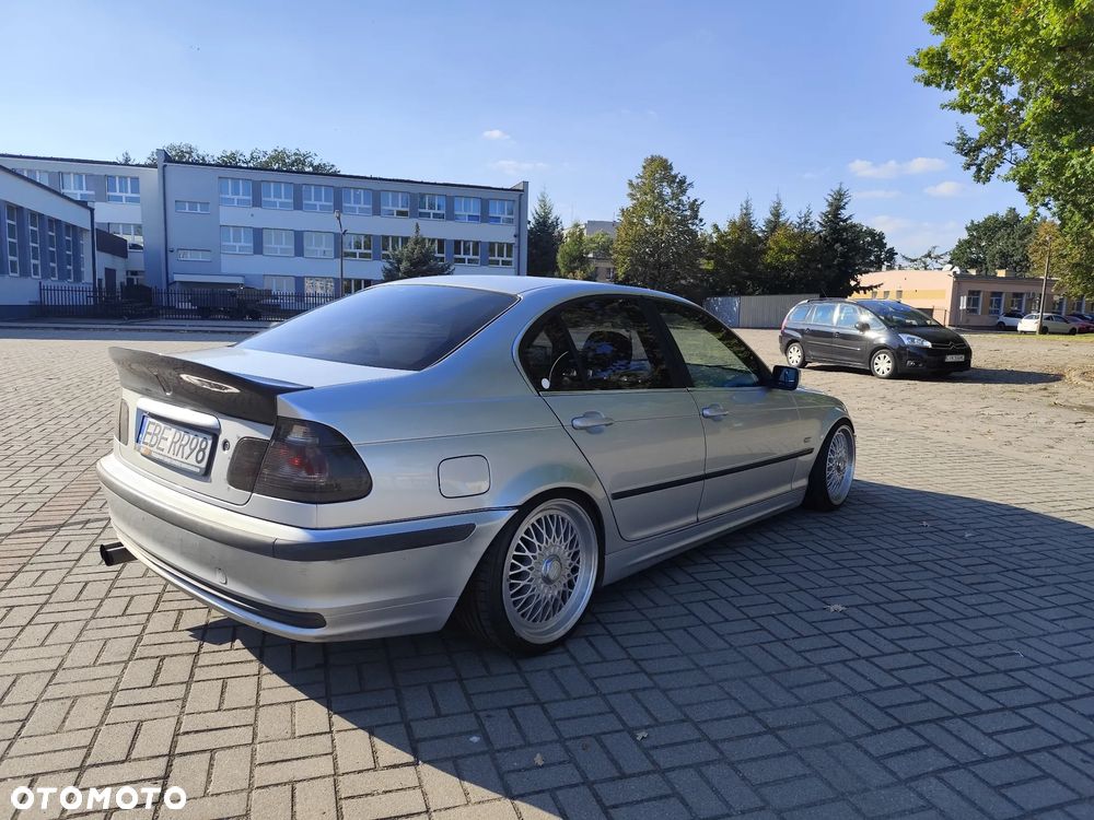 BMW Seria 3 330d - 3