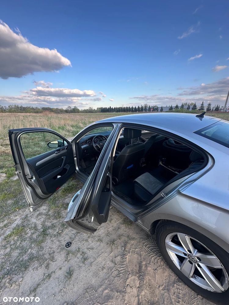 Volkswagen Passat 1.8 TSI BMT Highline DSG - 18