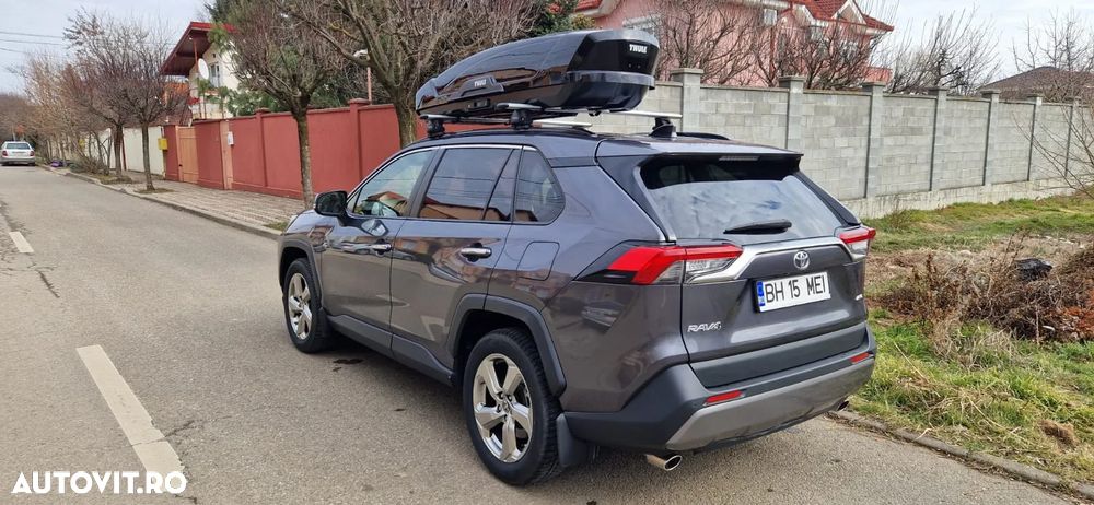 Toyota RAV4 - 7