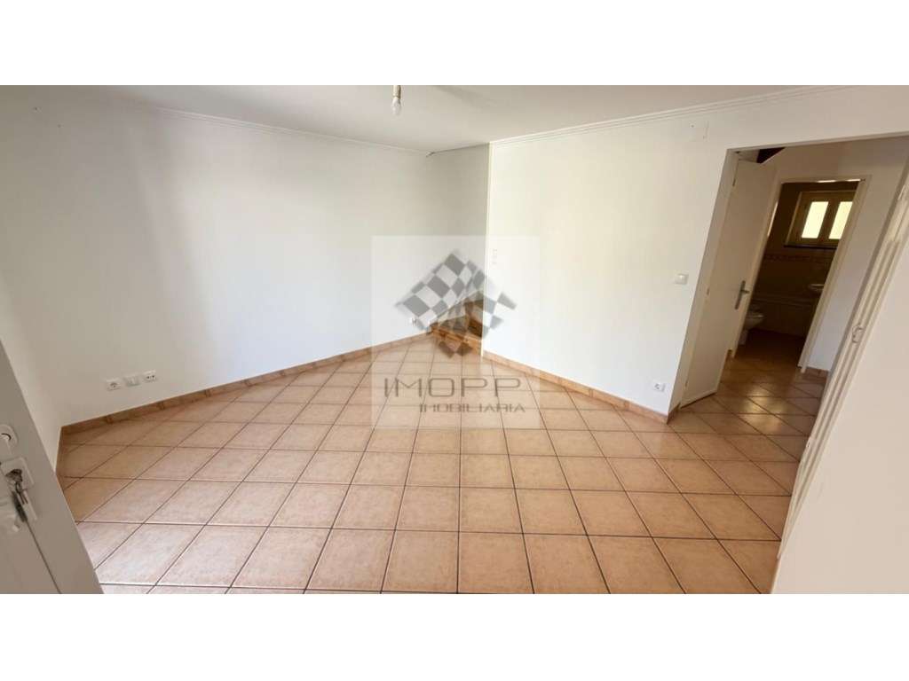 T2+1 totalmente renovado em São João das Lampas - Sintra - Grande imagem: 2/31