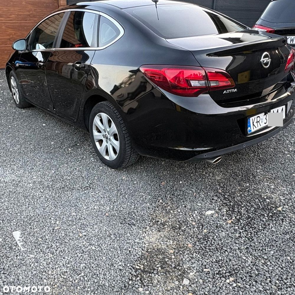Opel Astra 1.4 T Executive S&S EU6 - 8
