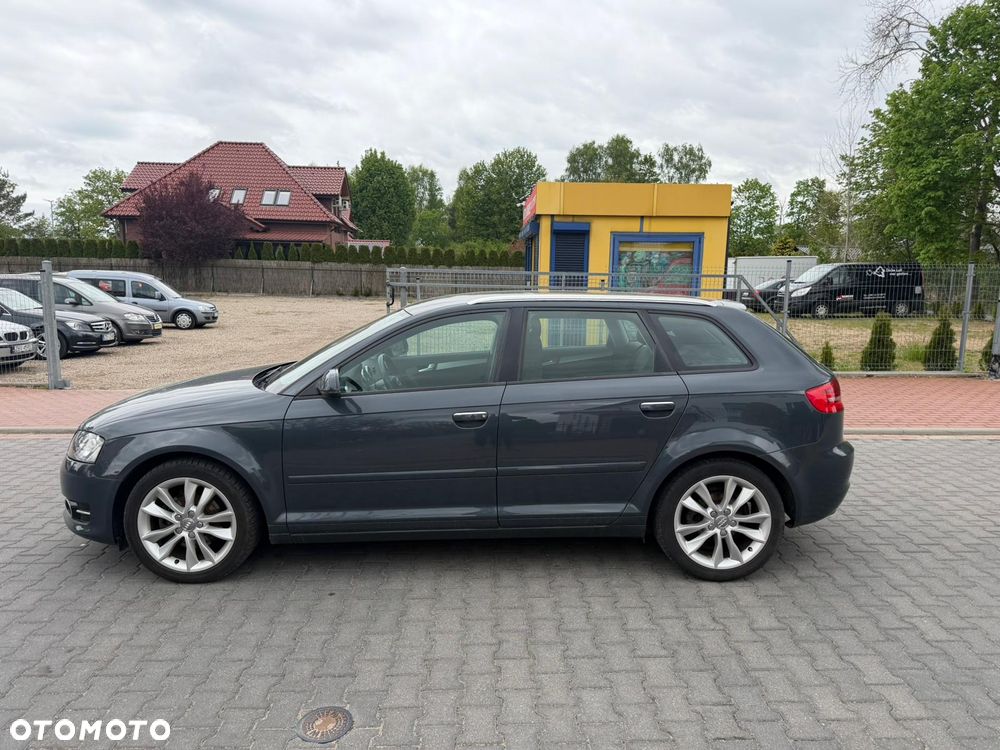 Audi A3 Sportback 2.0 TDI Ambiente - 11