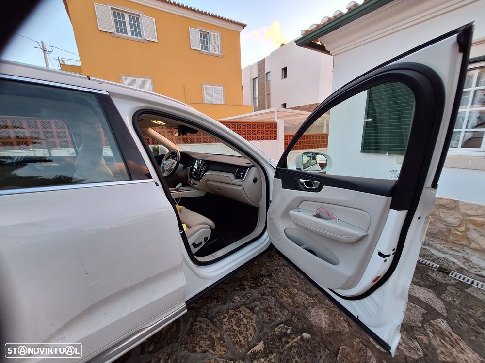 Volvo XC 60 2.0 B5 Inscription AWD - 15