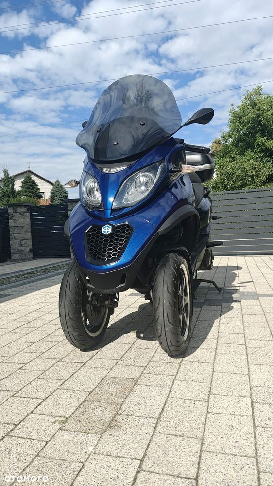 Piaggio MP-3 - 5