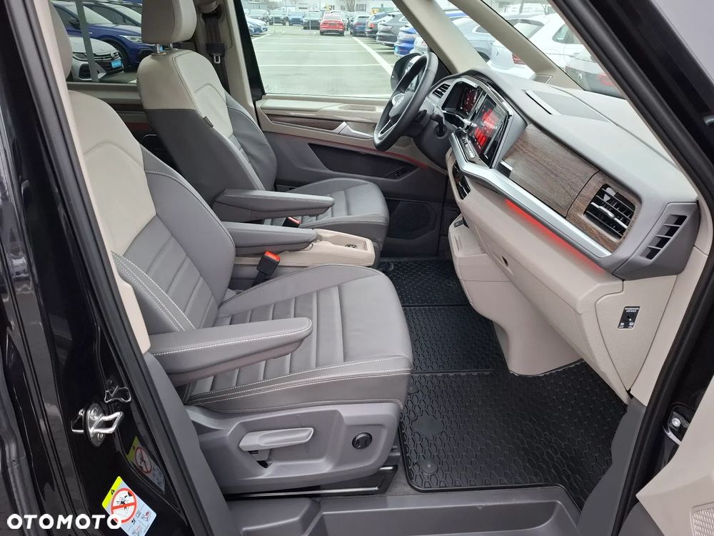 Volkswagen Multivan - 12