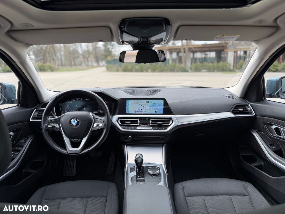 BMW Seria 3 330e Aut. Advantage - 22