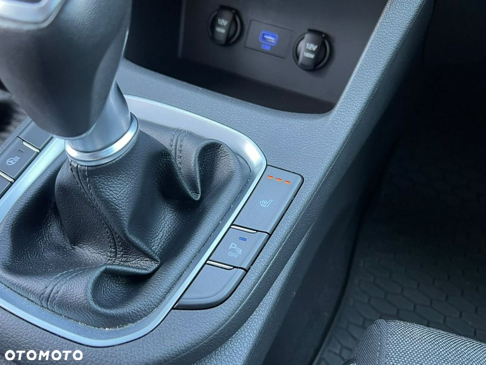 Hyundai i30 1.5 DPI Comfort - 12
