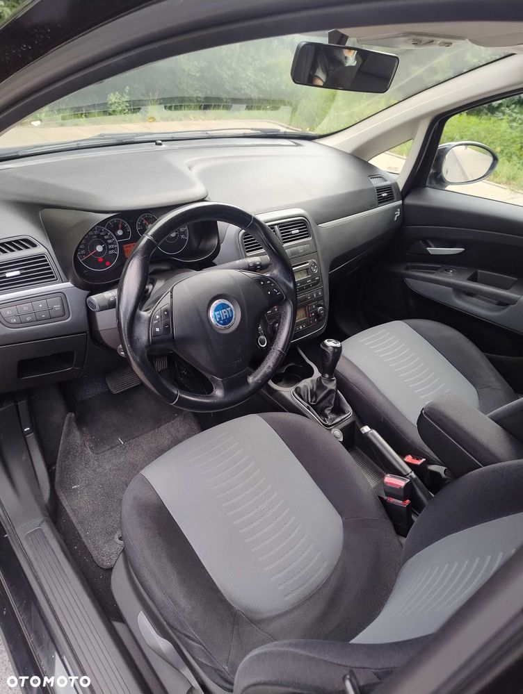 Fiat Grande Punto - 8