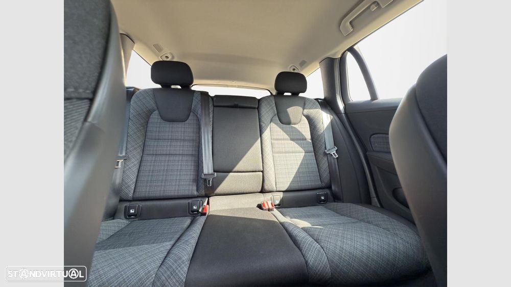 Volvo V60 2.0 T6 AWD TE Essential - 16