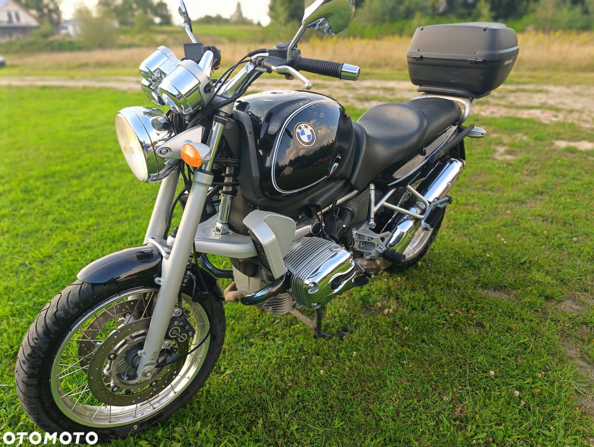 BMW R - 1