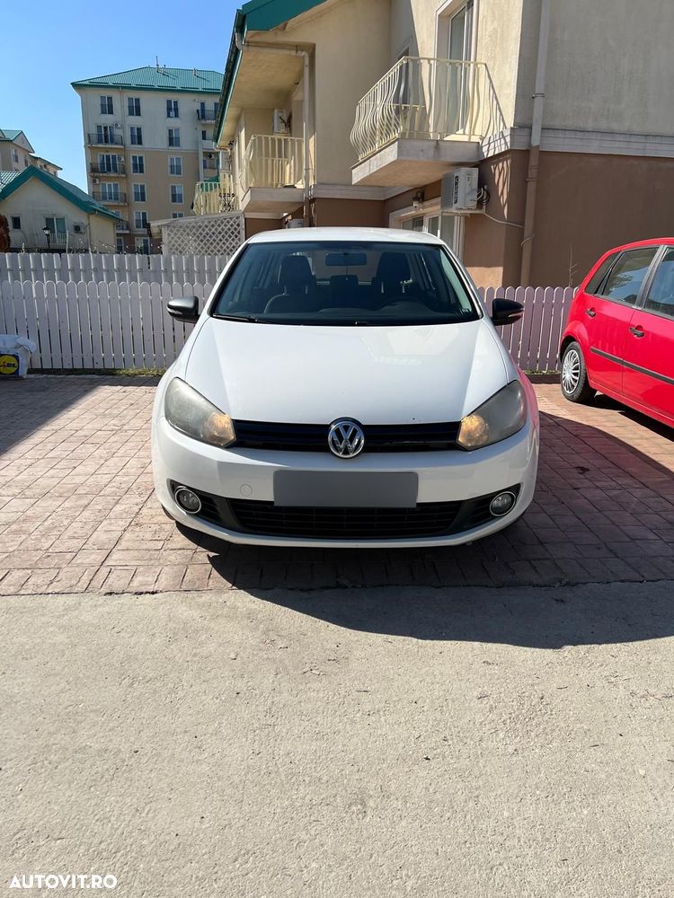 Volkswagen Golf - 6