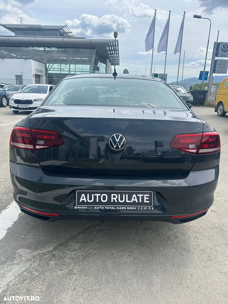 Volkswagen Passat 2.0 TDI DSG Comfortline - 4