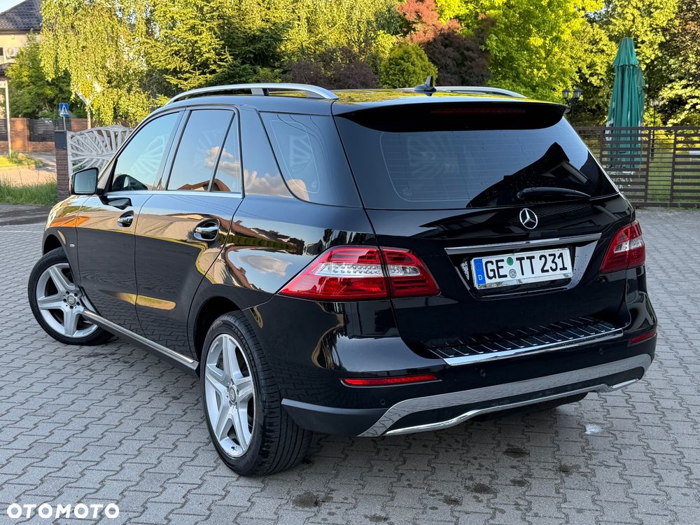 Mercedes-Benz ML 350 BlueTEC 4MATIC 7G-TRONIC Edition 1 - 2