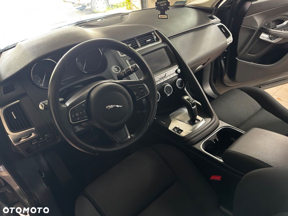 Jaguar E-Pace 2.0 i4D AWD - 9
